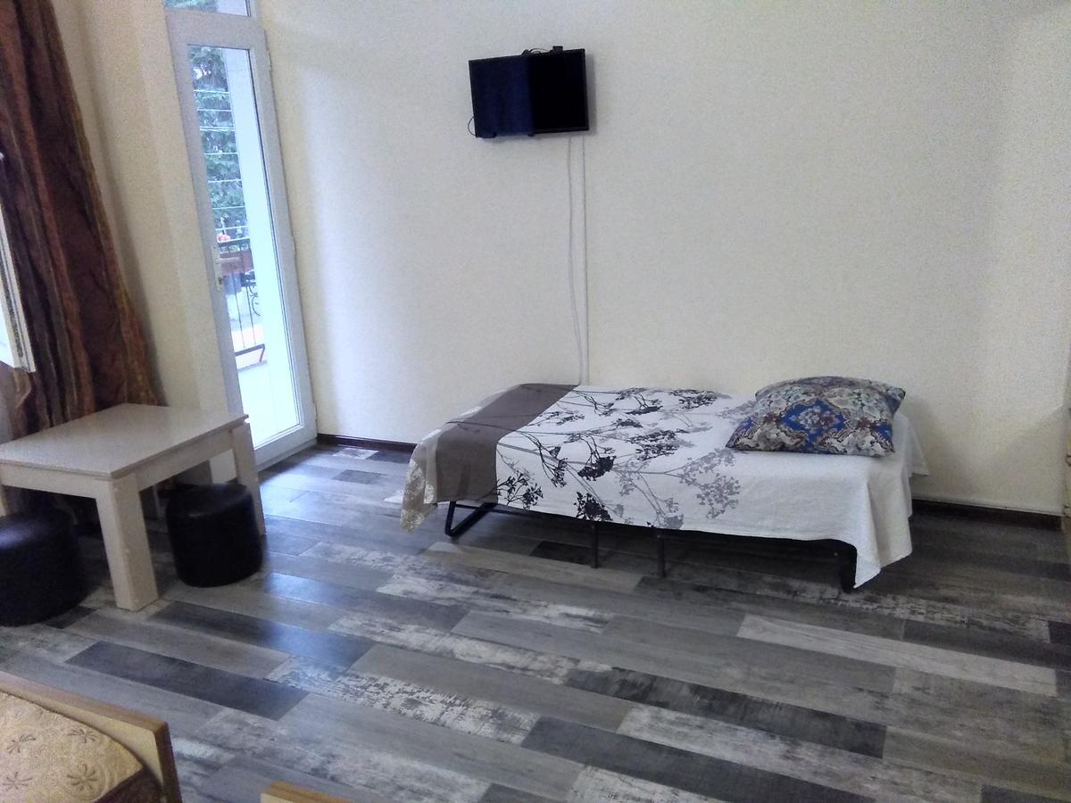 Str.Agmashenebeli 548 Hotel Кобулети Екстериор снимка