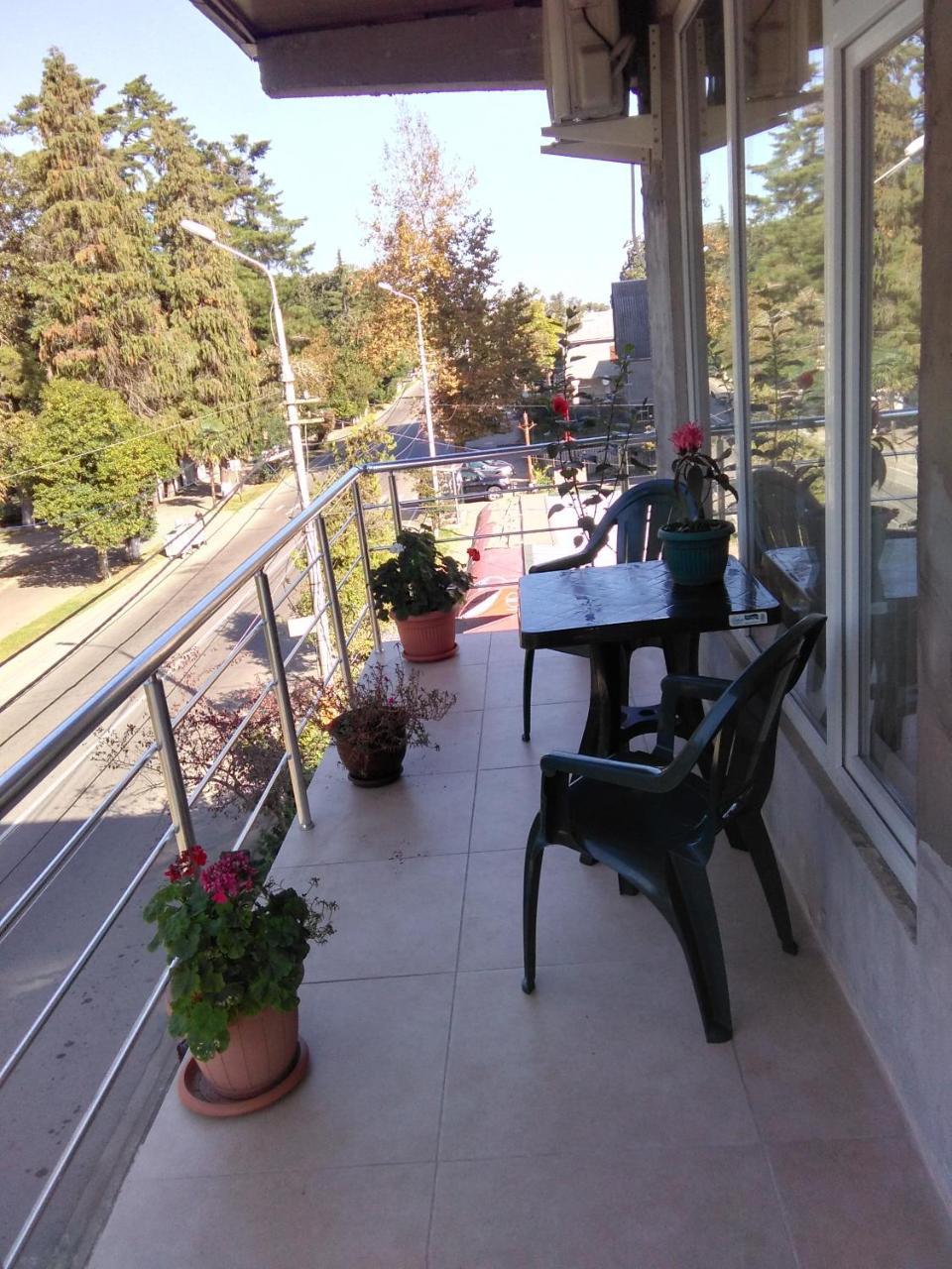 Str.Agmashenebeli 548 Hotel Кобулети Екстериор снимка