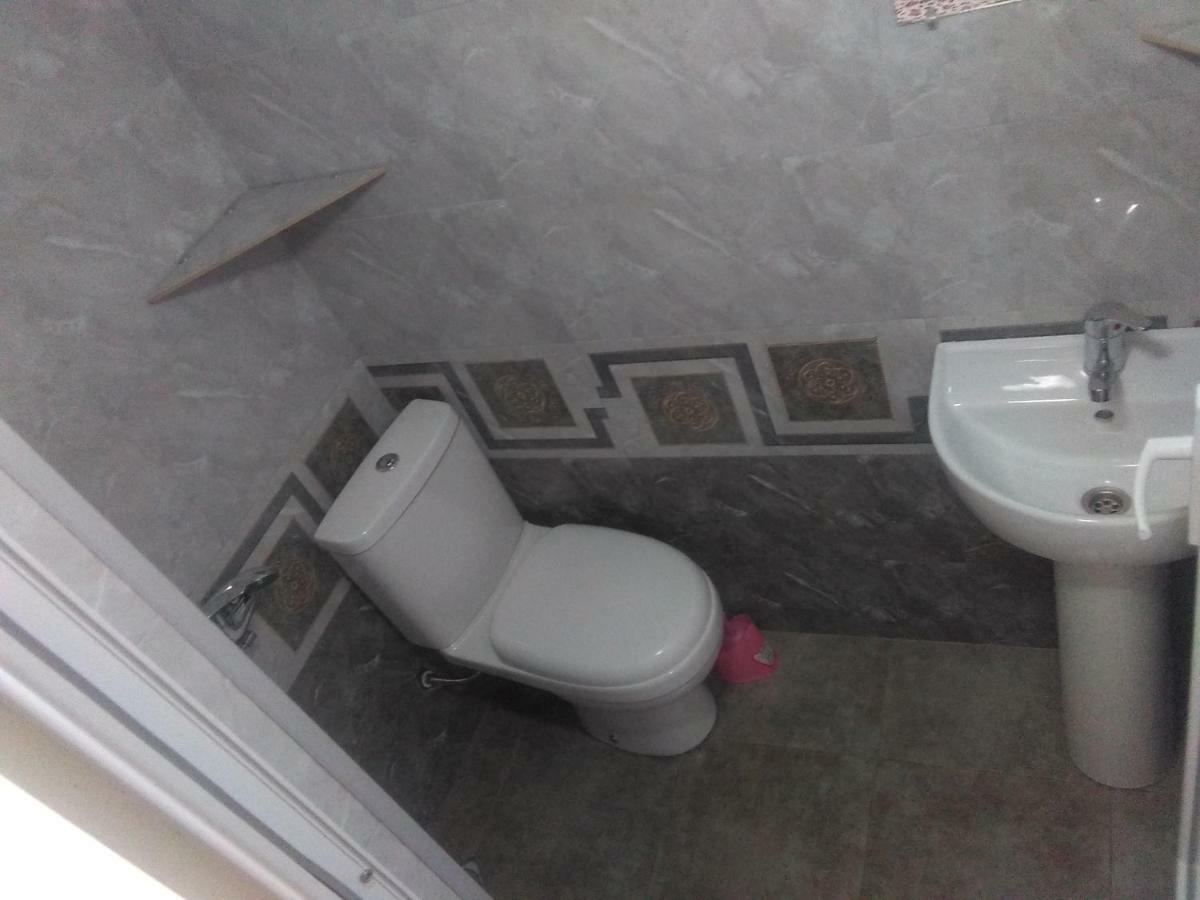 Str.Agmashenebeli 548 Hotel Кобулети Екстериор снимка